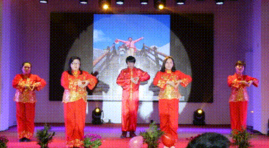 星辉娱乐机电团队演出